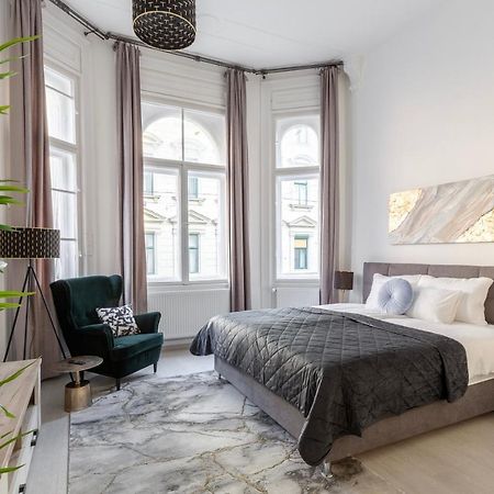 Lh Gallery Apartments Budapest Exterior photo